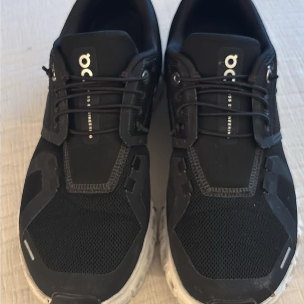 On Cloud 5 women’s  Shoes